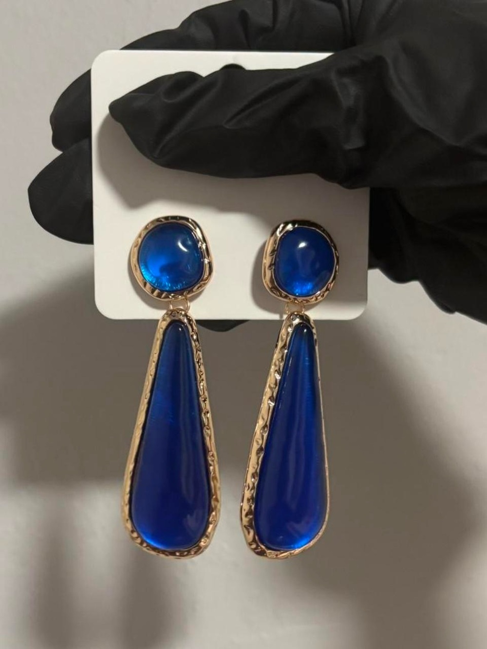 Elegant Blue Glass Drop Earrings - Gold Frame